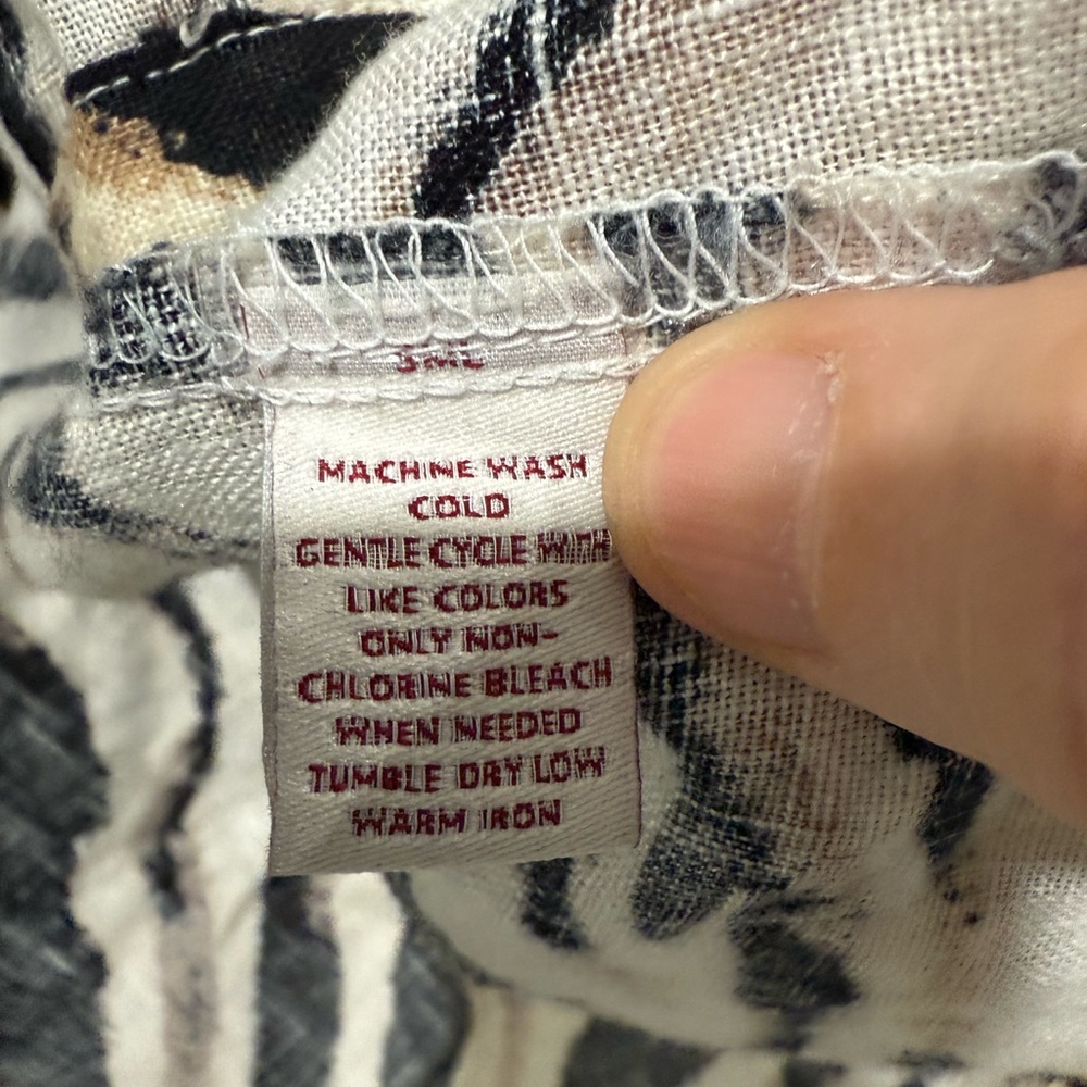 JM Collection Zebra Pattern Shirt - Picture 9 of 9